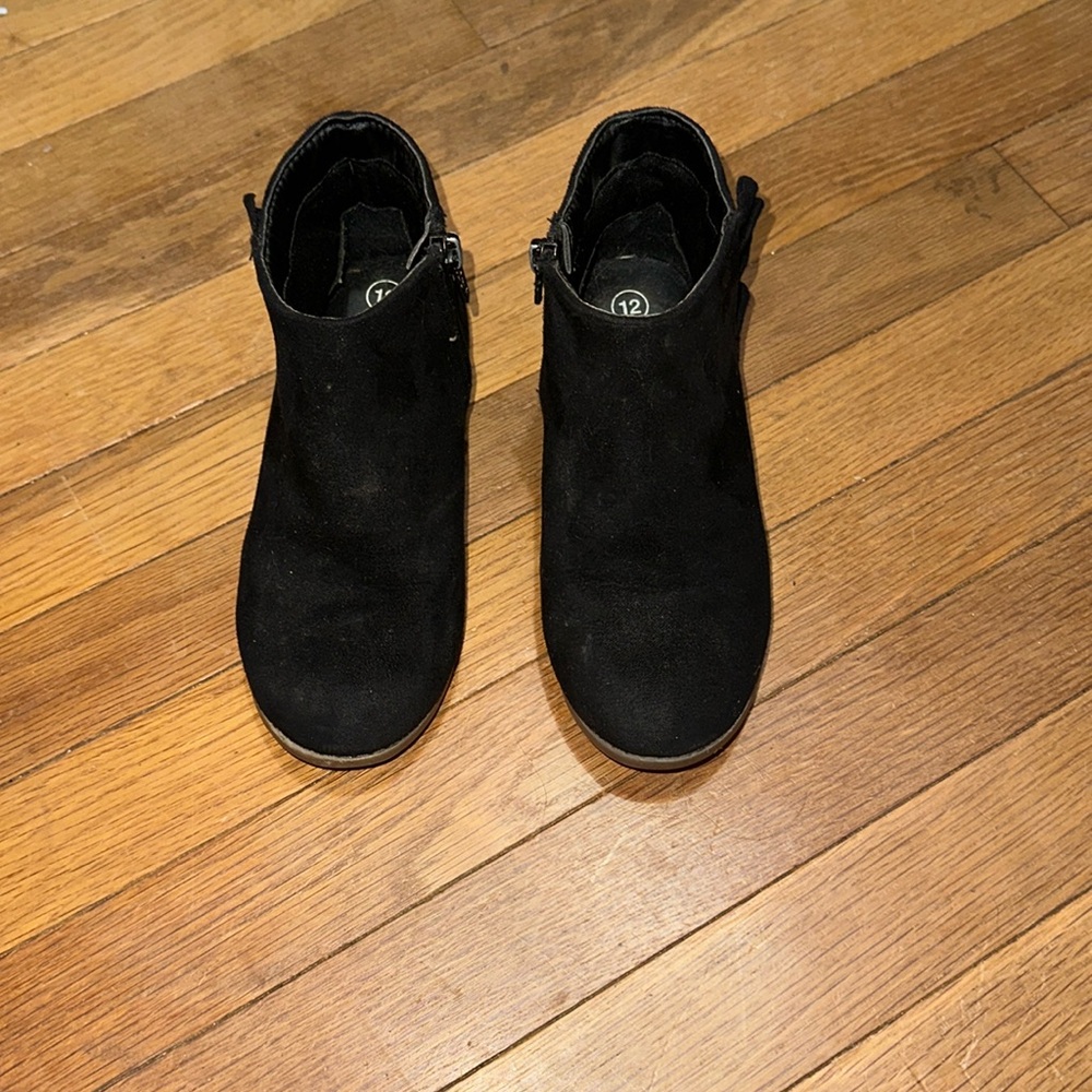 Girls Cat & Jack boots